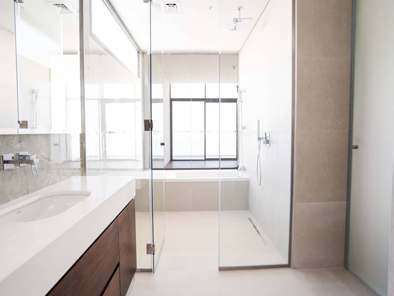 Waterfront Villa | Brand New | Ready to Move In - Image 19