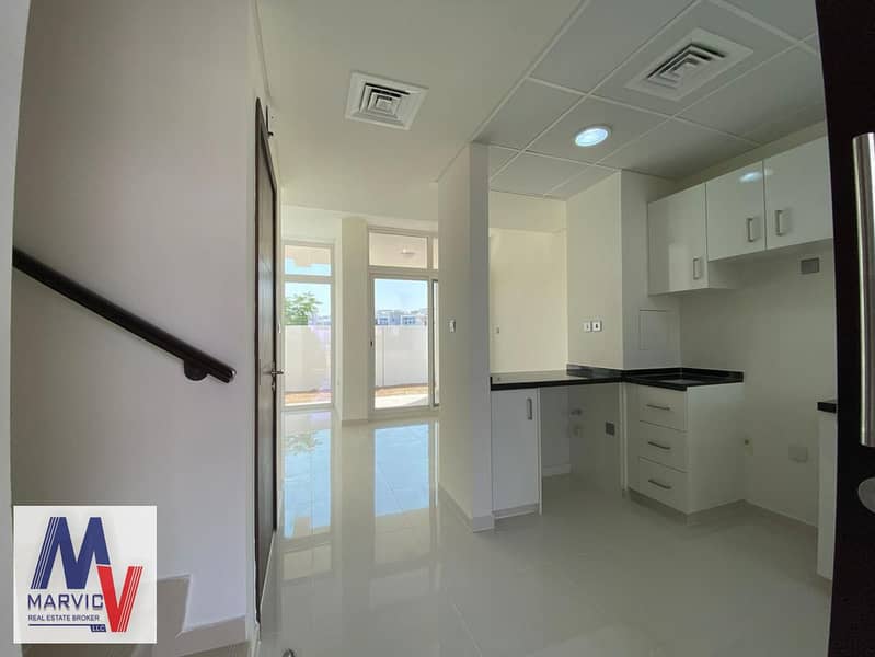 2 bd533a1a-5237-4396-8df7-cef741539c6b. jpg