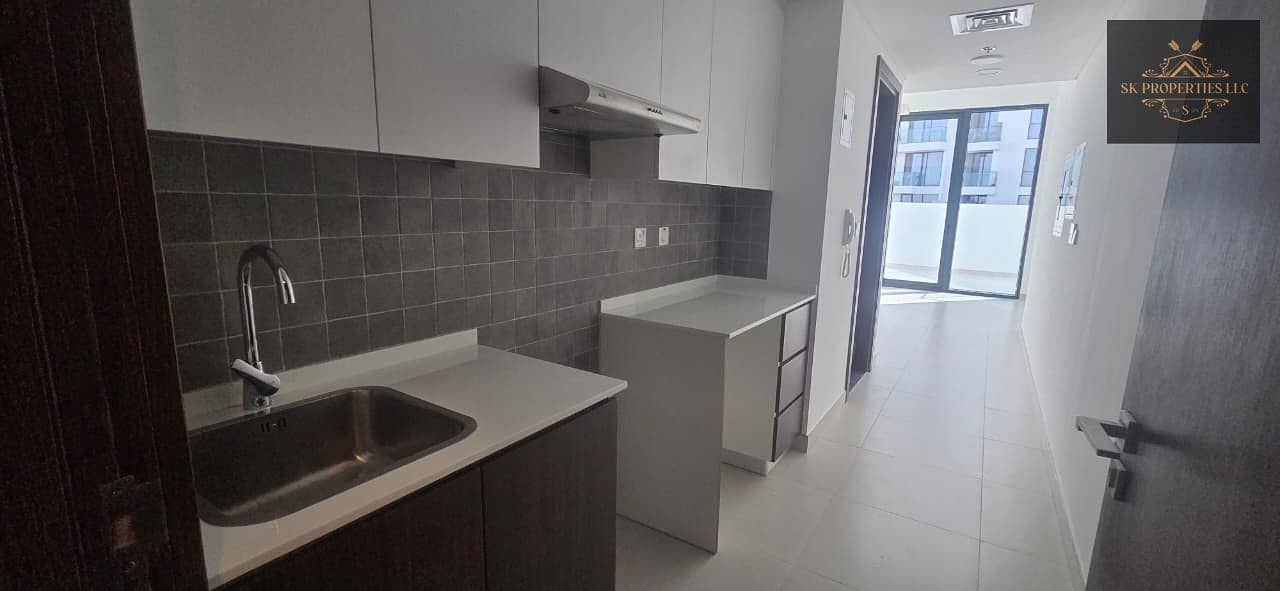 Spacious Studio | Sea View | Waterfront Community - Image 8