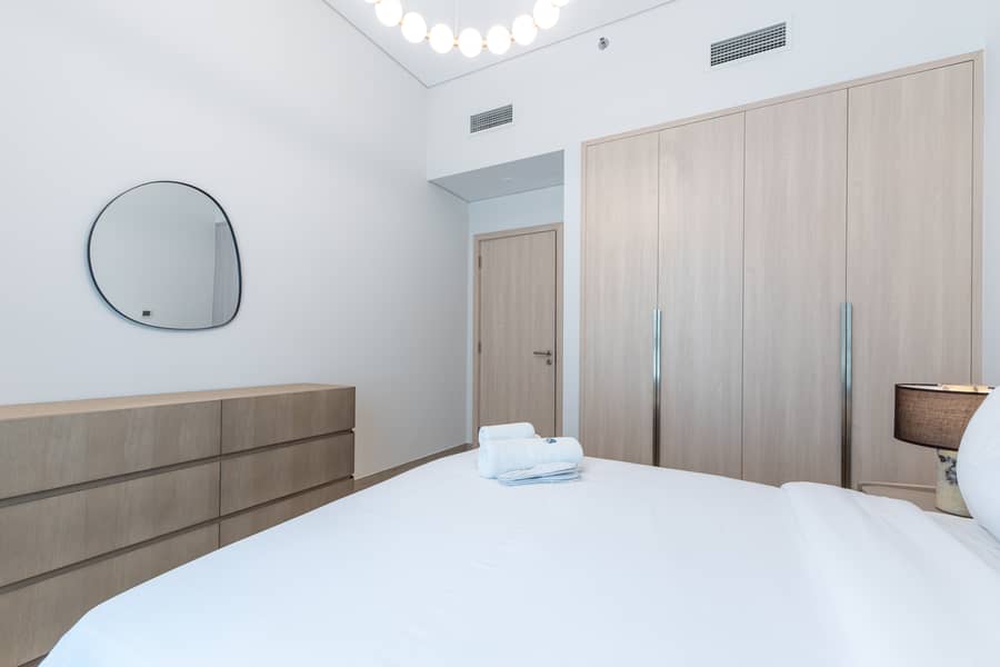 8 Bed 3. jpg