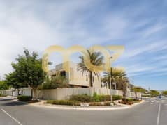 Single Row End Villa | Huge Plot | Owner Live in