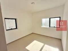 شقة بغرفة نوم واحدة | شهر مجاني | موقع مميز | مبنى عائلي