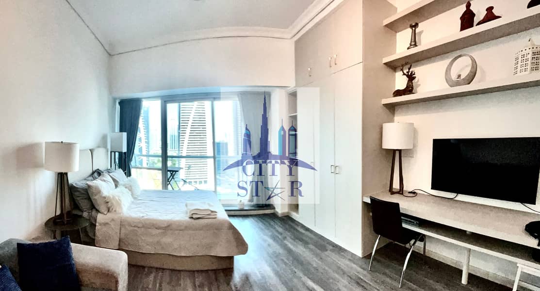 Upgraded Furnished Studio | Lake View | Near Metro