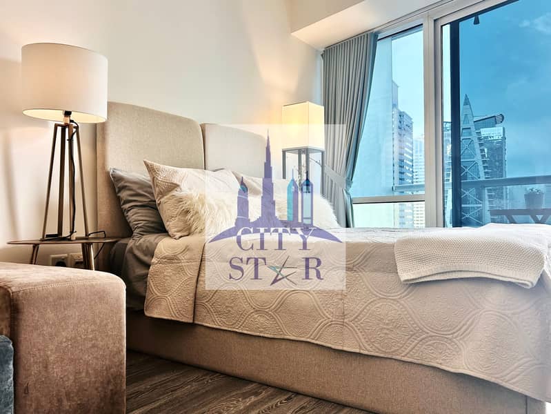 Upgraded Furnished Studio | Lake View | Near Metro