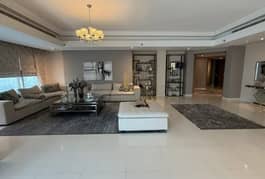 للبيع شقة كبيرة بالطوابق العليا اطلالة بحيرة وبحر مؤجرة بعائد ممتاز