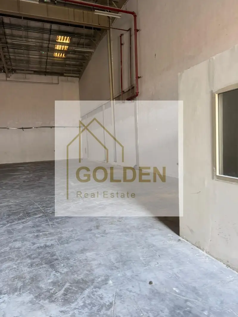 Warehouse with Showroom and Mezzanine for Lease in New Industrial Area – Umm Al Quwain - View 2