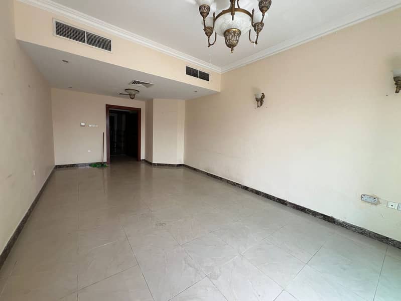 Open view, balcony, built-in wardrobes, free gym and swimming pool ...