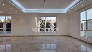 فیلا في مدينة خليفة 9 غرف 10999999 درهم - 12484094