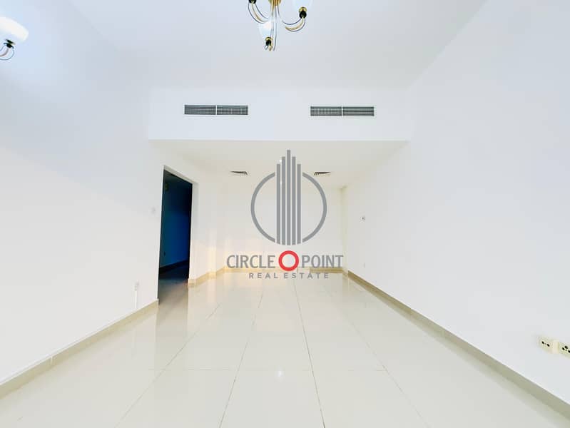 Spacious & Bright_2BedRoom Hall+Balcony_All Amenities
