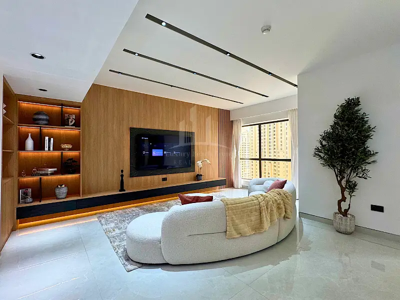 Luxury upgraded | Marina View | Ready to move in in Jumeirah Beach Residence (JBR)
