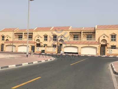 Vacant and Spacious Villa In Reserve Location Vacant and Spacious Villa In Reserve Location