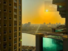 Impeccable Vacant Lake View 2 Bedrooms, High Floor