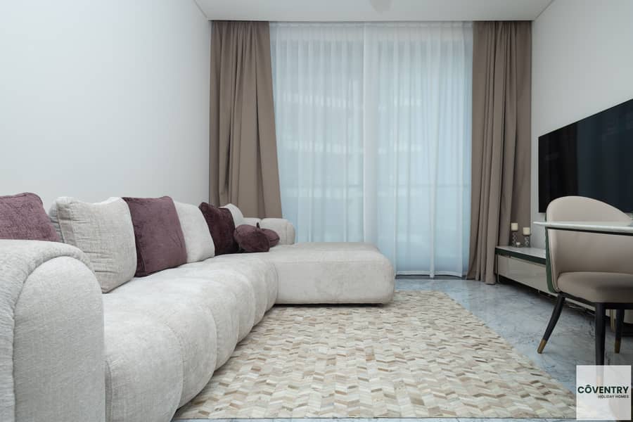 Spacious 2BR | Business Bay | Pool & Gym Access - Image 2