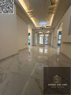 ارقي واجمل غرفة وصاله - جيم - مسبح -اول ساكن -بناء جديد - غرفة نوم - حمام - صاله ممتازه - مطبخ - تشطيب سوبر ديلوكس - بلكون - قريب لمخرج دبي والشارقه