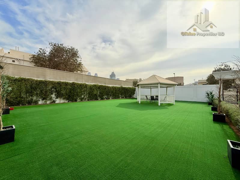 Huge Garden | 5 Master BR | Covered parking