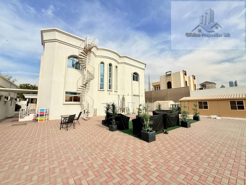 Huge Garden | 5 Master BR | Covered parking