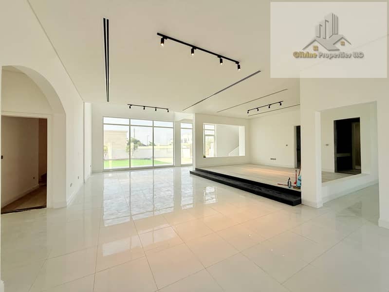 Corner Villa | Huge Garden | Covered Parking