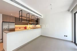EXCLUSIVE | UPGRADED | PREMIUM LOCATION