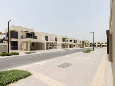 Single Row | 3E | 5 Bedroom | Next To Park Single Row | 3E | 5 Bedroom | Next To Park