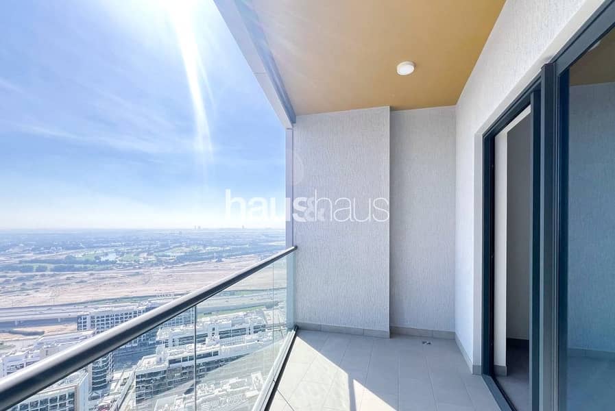 Best Views | Vacant | Top Floor Best Views | Vacant | Top Floor