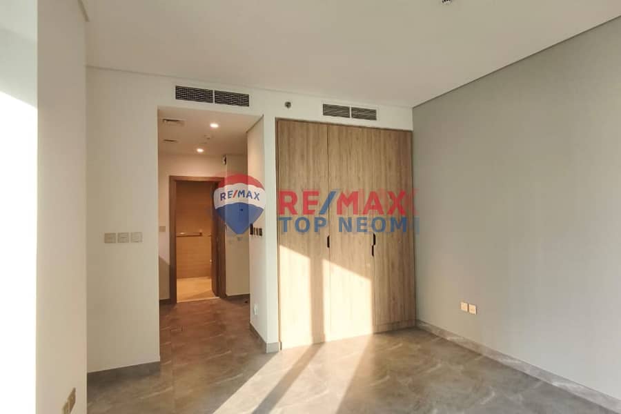 CANAL VIEW | HIGH FLOOR | UNFURNISHED CANAL VIEW | HIGH FLOOR | UNFURNISHED