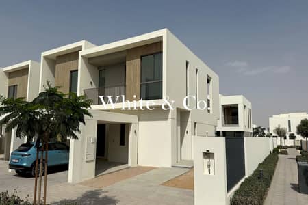 4 Bedroom Townhouse for Rent in The Valley by Emaar, Dubai - Nearby Pool | Huge Plot | Family Community