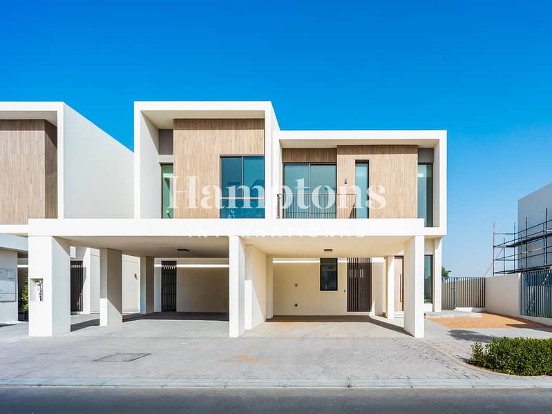 Exclusive | Lowest Priced Single Row 4BR Exclusive | Lowest Priced Single Row 4BR