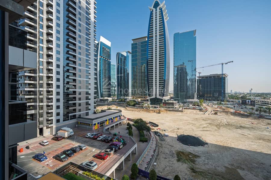 Spacious | Fully Furnished | Prime Area Spacious | Fully Furnished | Prime Area