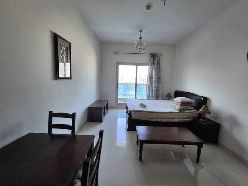 Elite 5 // Furnished Studio With Balocny For rent