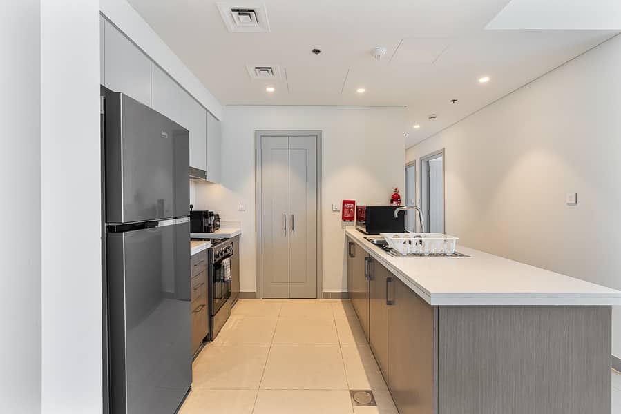 13 Full Kitchen (12). jpeg