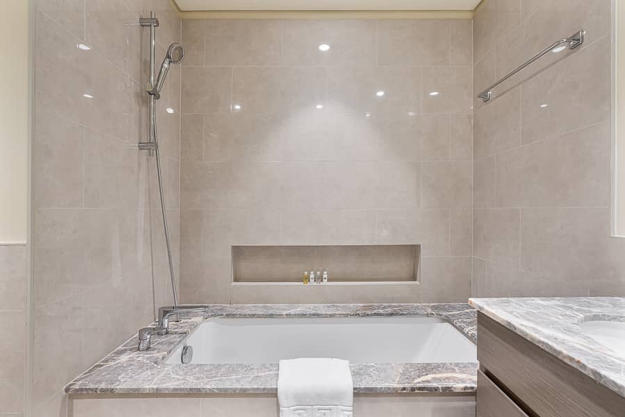 20 Full Bathroom 2 (1). jpeg