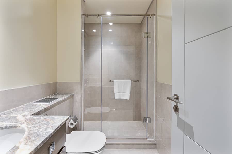 21 Full bathroom 1 (2). jpeg