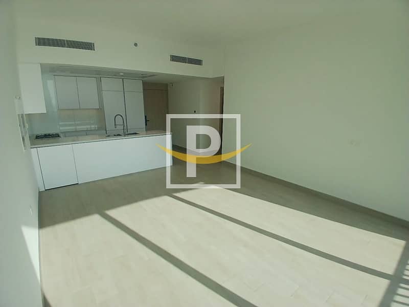 Ready to Move-In| 3BR Apartment | Hot Deal Ready to Move-In| 3BR Apartment | Hot Deal