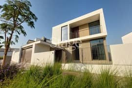5BR En-Suite Villa | Maid + Driver | 8 Bath