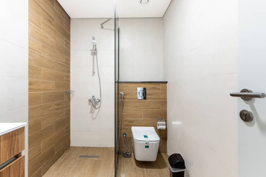15 Washroom 2.1. jpg