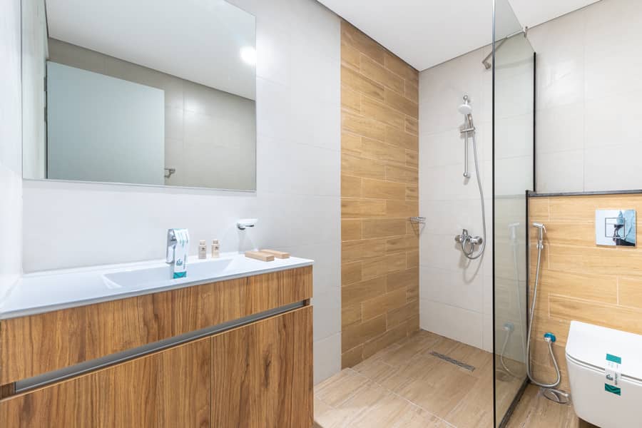 16 Washroom 2.2. jpg