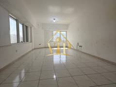 شقة في شارع حمدان 3 غرف 110000 درهم - 14335768