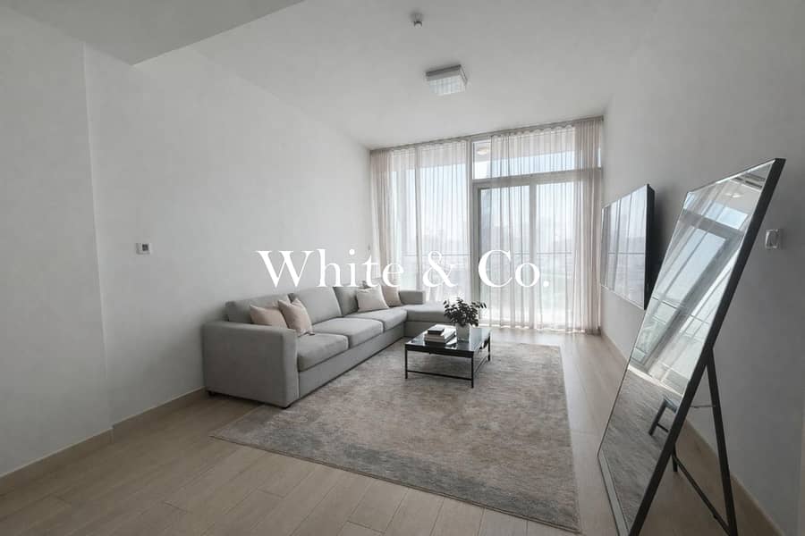 Largest Balcony | Closed Kitchen | Vacant – pohled 4