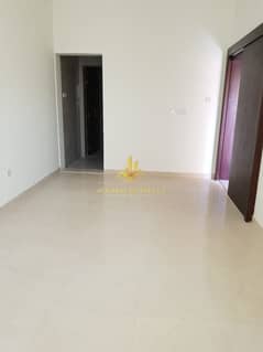 سكن موظفين | فيلا واسعة 6 غرف نوم | تراس | تكييف سبليت | مواقف واسعة | موقع مميز | لوكيشن