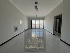 شقة فاخرة غرفتين وصالة للإيجار السنوي، أول ساكن، مكيف مركزي، بلكون، مطبخ كبير وخزائن مدمجة، موقع مميز في المويهات.