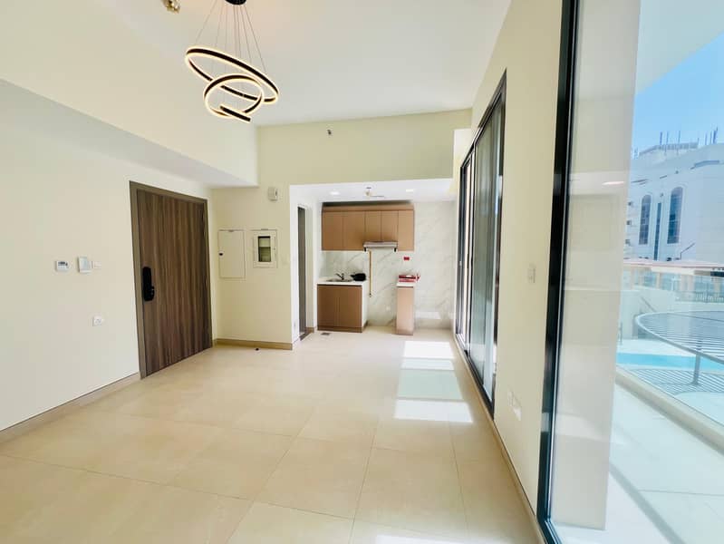 Elegant Apartment || Huge size vacant || Full facilities building