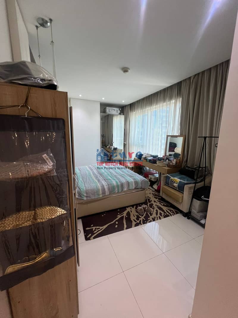 Fully Furnished Luxurious 1 BHK | Spacious Layout | Stunning Skyline View