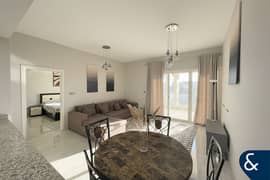 Large Layout | 1 Bedroom | Vacant