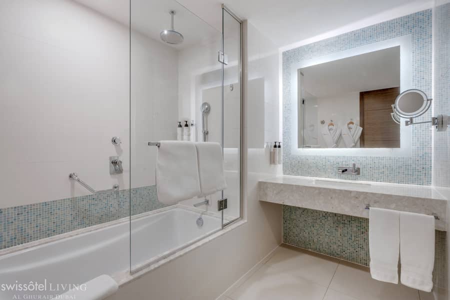 6 H1P9_1_bedroom_apartment_bathroom. jpg