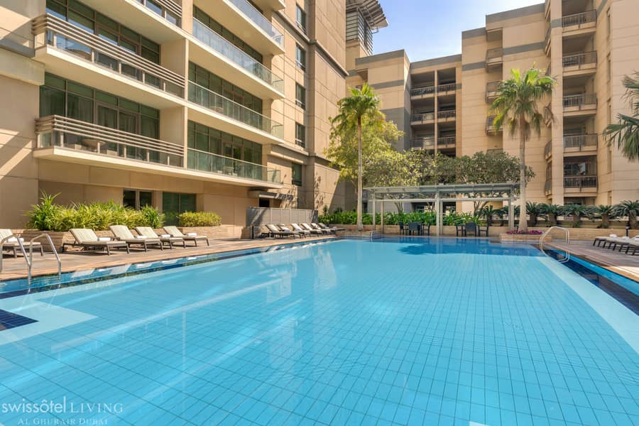 10 H1P9_pool_apartment_2. jpg