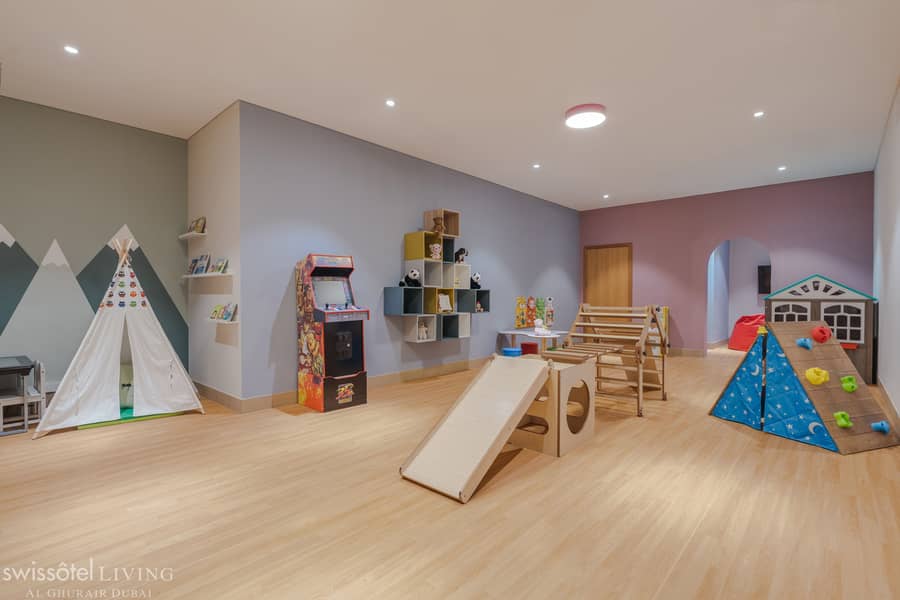 14 H1P8_kids_playarea. jpg