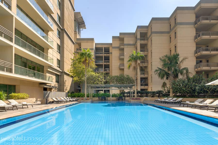 18 H1P9_pool_apartment_1. jpg
