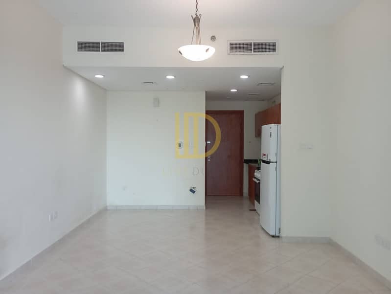 Vacant Unit | Mid Floor | No Parking | Good Investment Option Vacant Unit | Mid Floor | No Parking | Good Investment Option
