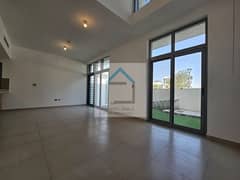 3BR+M Townhouse for Rent with Landscaped Garden