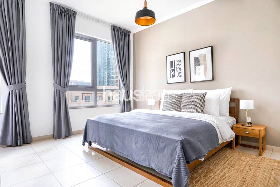 Vacant | Huge 1,092 sqft! | Corner Apartment Vacant | Huge 1,092 sqft! | Corner Apartment
